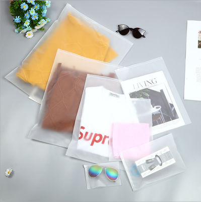 Bolsos plásticos de seda de la cerradura de la cremallera del PVC PE de la impresión de pantalla para la ropa a prueba de humedad
